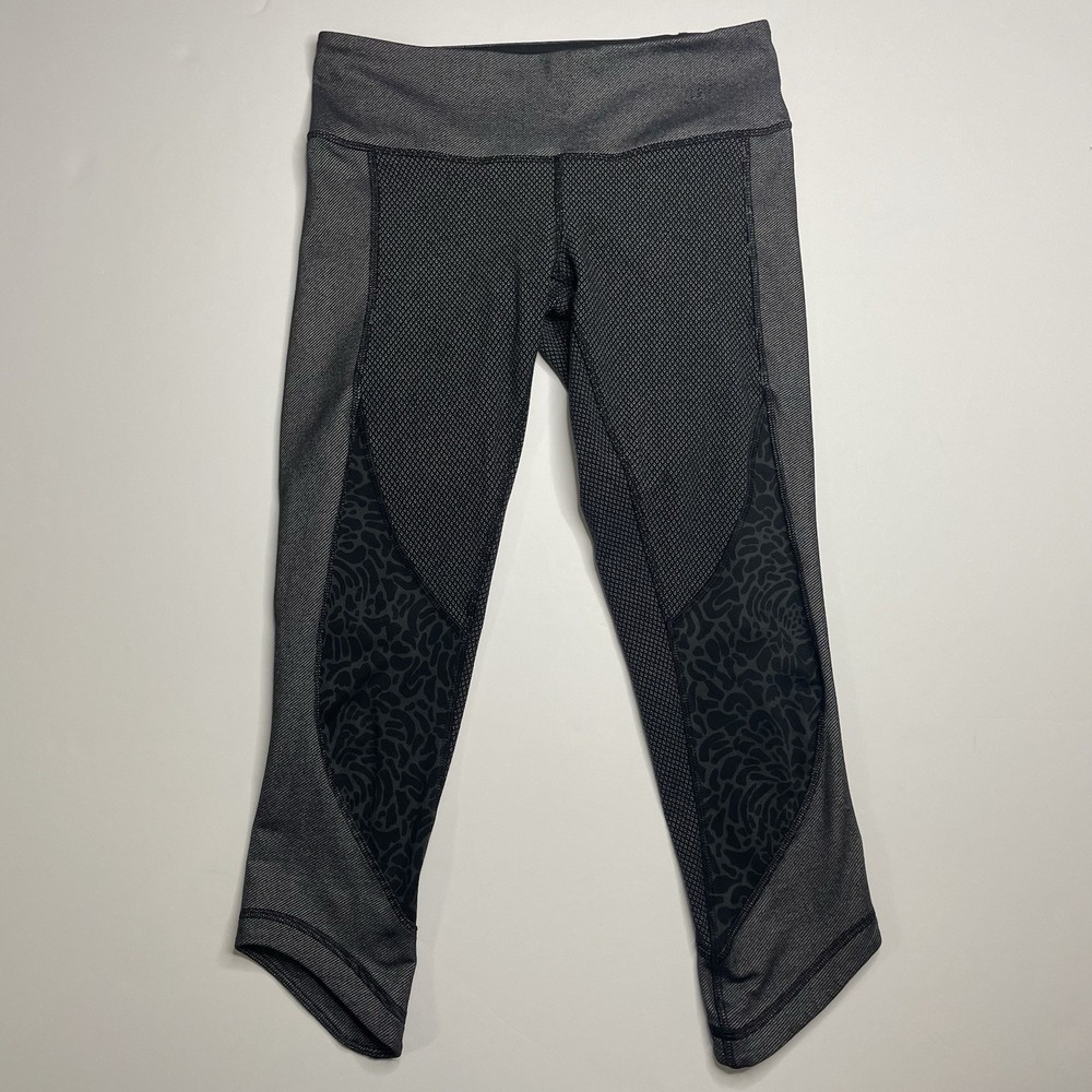 Lululemon Leggings Size 6 Wunder Under Black Diamond Leopard Crop Cut